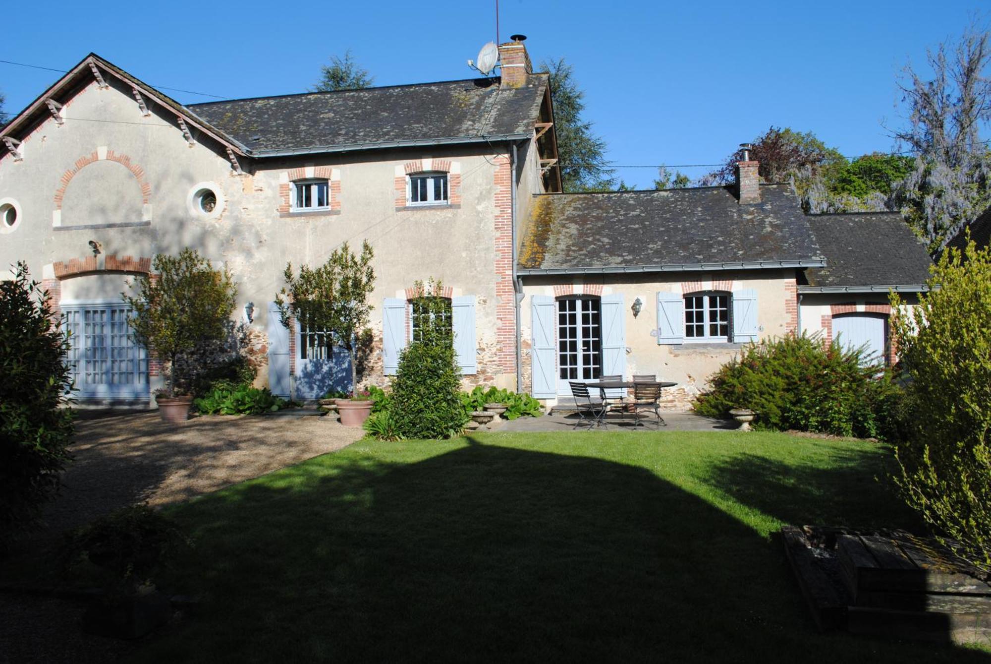 Au Calme Dans La Campagne Du Haut Anjou Pouance ภายนอก รูปภาพ
